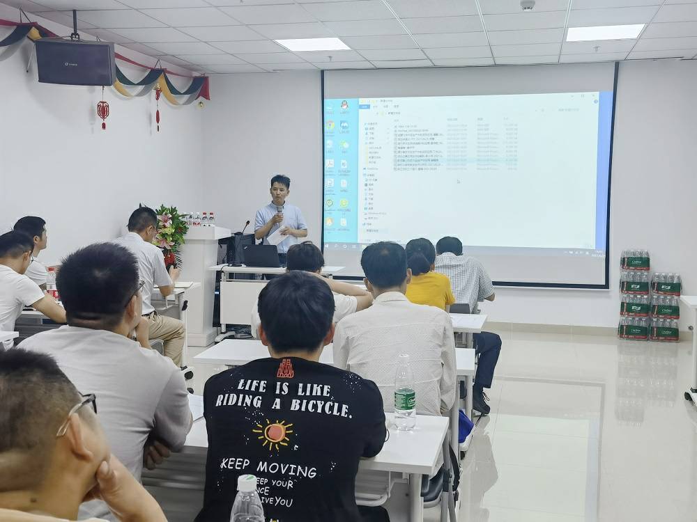 万搏官方网站-万搏wanbo(中国)药业技术交流会 (3) - 副本.jpg